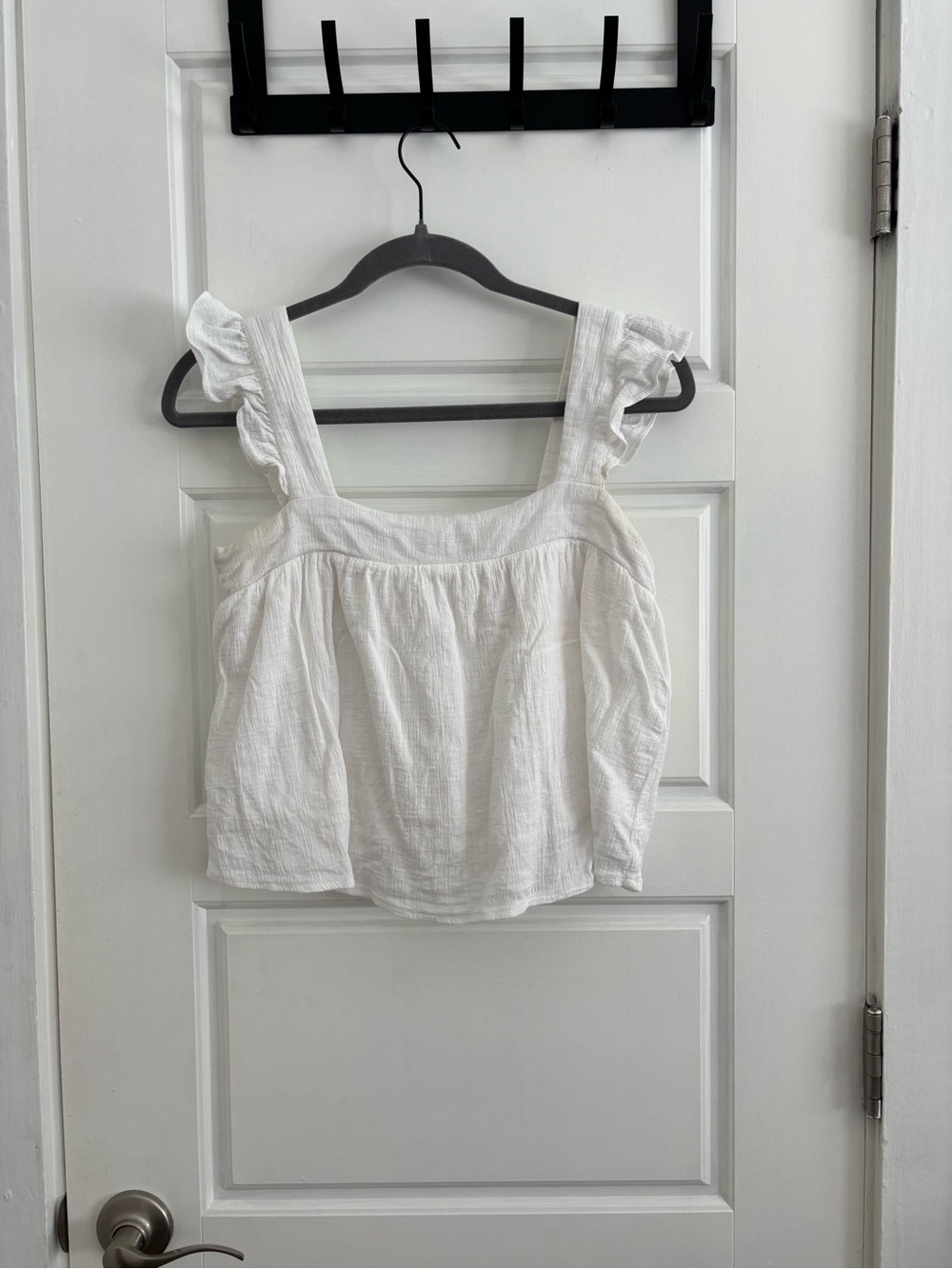 vestique White Ruffle Strap Cotton Tank